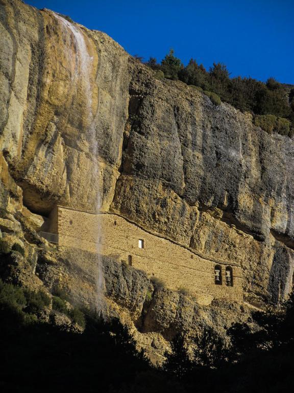 Albergue De Yebra Yebra de Basa Екстер'єр фото