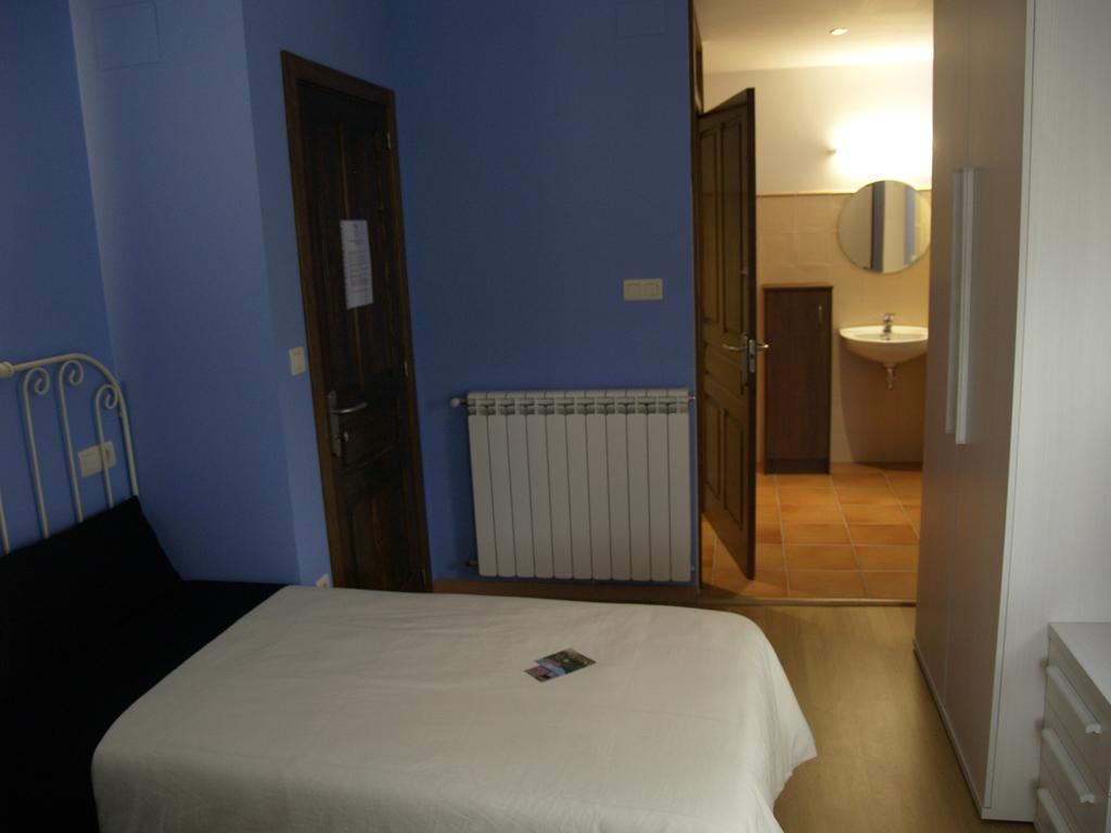 Albergue De Yebra Yebra de Basa Номер фото