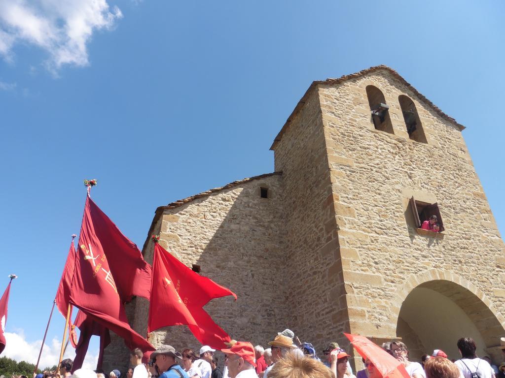 Albergue De Yebra Yebra de Basa Екстер'єр фото